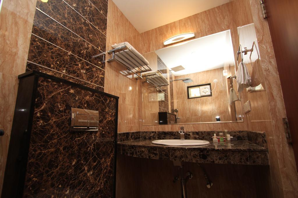 Hotel Noor Empire International Kormangala Bangalore Luaran gambar